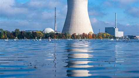 Bayern Ein Jahr nach Atomausstieg Rückbau von Isar 2 kann beginnen