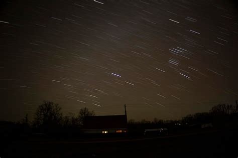 El Intervalo De Tiempo Total De Los Rastros De Estrellas En El Cielo