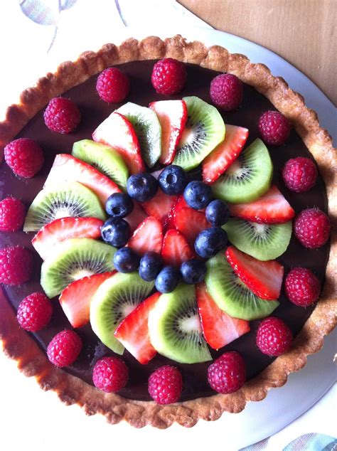 Simple Indulgence: Chocolate Fruit Tart