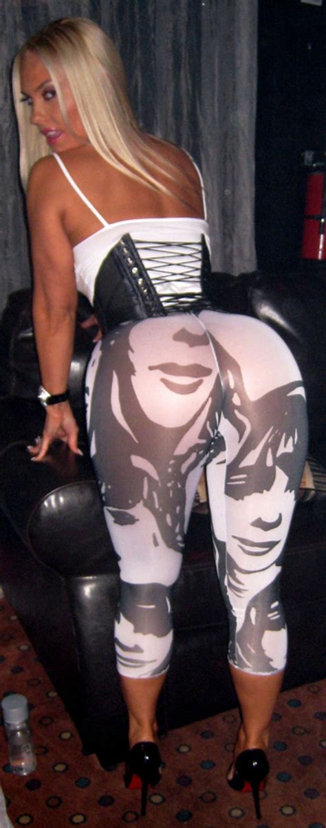 Nicole Austin Exposing Her Big Ass In Thong And Big Cleavage In Personal Picture Porn Pictures