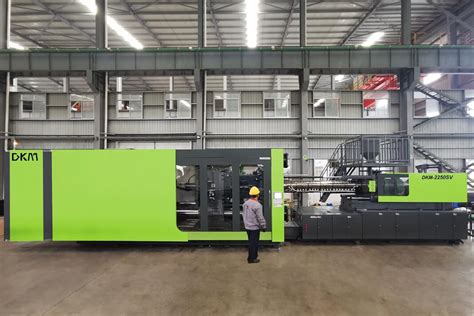 Extra Large Injection Molding Machine Large Scale Injection Moulding