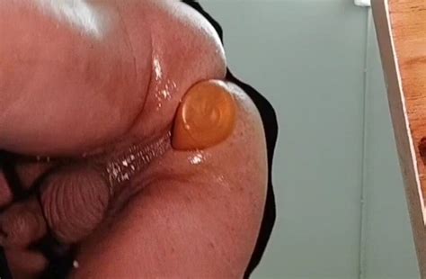 Luciano Penetrates His Ass With Plug And Courgette Xhamster