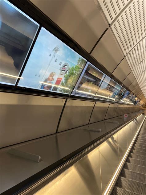 liverpool street elizabeth line delays are causing commuter chaos 11