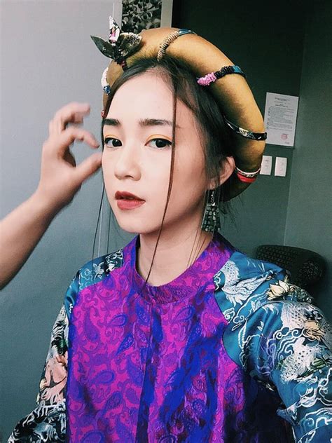 Ng M C C C N Ng Hot Girl Khoe V Xinh T I R Ng R V I O D I N Xu N