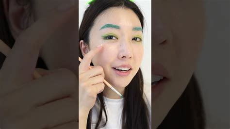 Cobain Challenge Makeup Satu Warna Hijau Di Muka Youtube