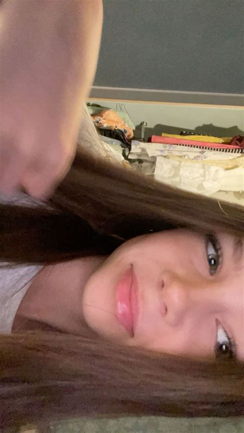 Selfie Pretty Brown Hair Cute Brunette Brown Hair Blue Eyes Girl