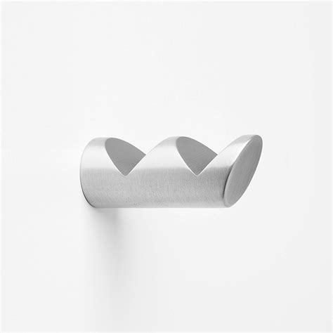 CBH 82 — CANADIAN BUILDERS HARDWARE