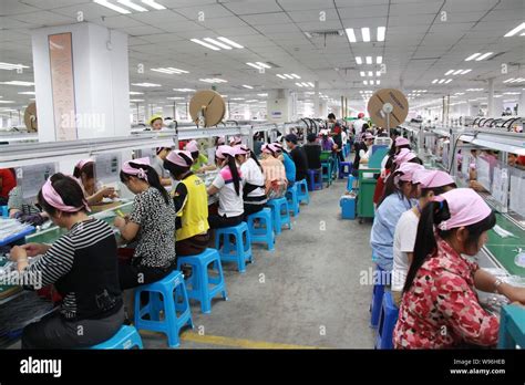 Foxconn Factory In China Hi Res Stock Photography And Images Alamy