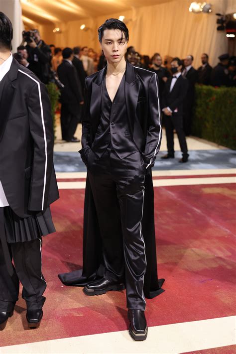 K Pop Star Johnny From NCTs Met Gala 2022 Look By Peter Do British Vogue