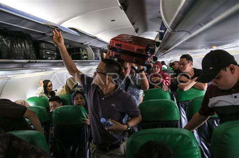 Jumlah Penumpang Angkutan Udara Meningkat ANTARA Foto