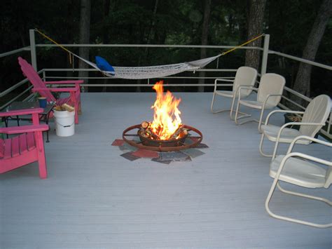 Deck Fire Pit Mat | FIREPLACE DESIGN IDEAS