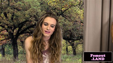 Amateur Trap Fingering Her Tight Asshole