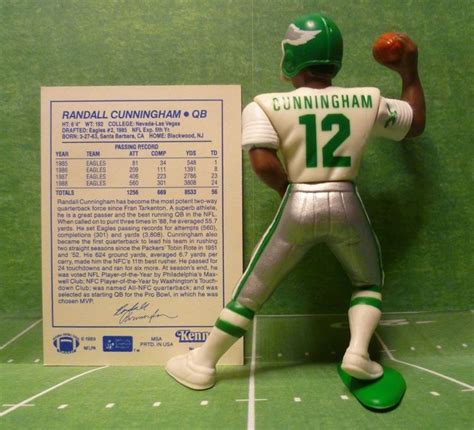 1989 RANDALL CUNNINGHAM Starting Lineup Figure Card