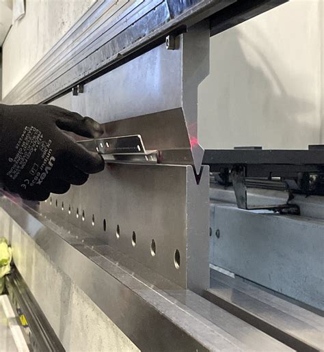 Metal Finishing: Powder Coating & Wet Painting | Wallace McDowall 