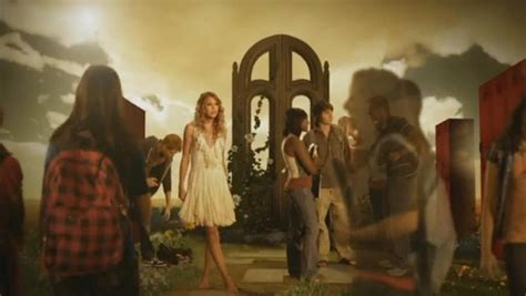 Videography HD Videos: Taylor Swift - Fifteen