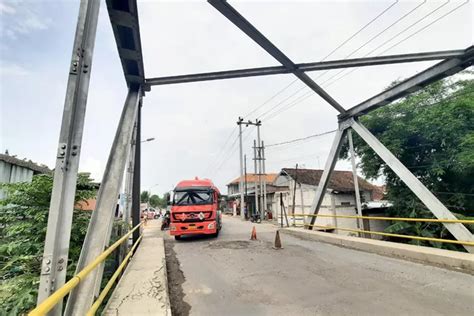 Awas Kondisi Lantai Jembatan Di Getasrejo Grobogan Nyaris Ambrol