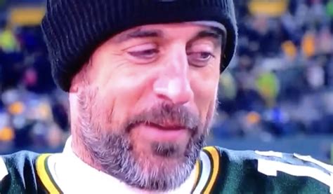 NFL World Reacts To Aaron Rodgers' Postgame Interview - The Spun