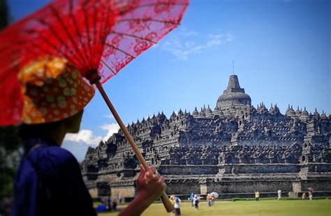 Tiket Masuk Rp Ribu Naik Ke Candi Borobudur Rp Okezone Economy