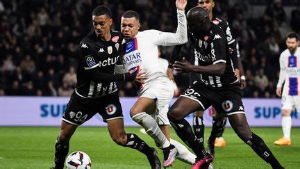 Ligue Nouveau Inqui Tant En Seconde P Riode Face Angers Le Psg