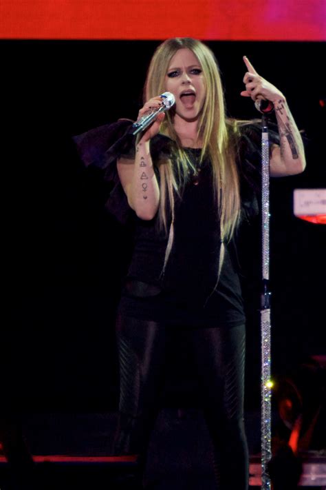 Avril Lavigne: Head Above Water Tour | Derek Brad Photography