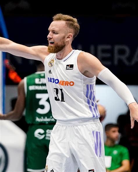 Horario Y D Nde Ver Por Tv El Real Madrid Valencia Basket De La Copa