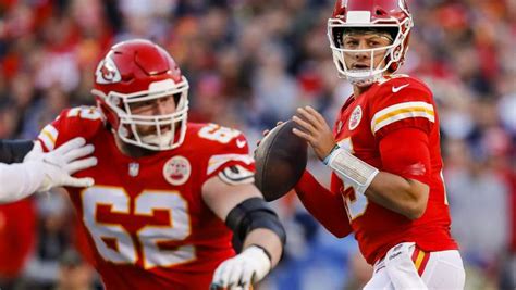 Chiefs LG Joe Thuney 'Downgraded' Ahead of Bengals Clash