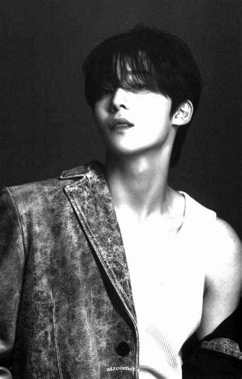 Yunho Hot Ateez Jeong Yun Ho Photoshoot Korean People