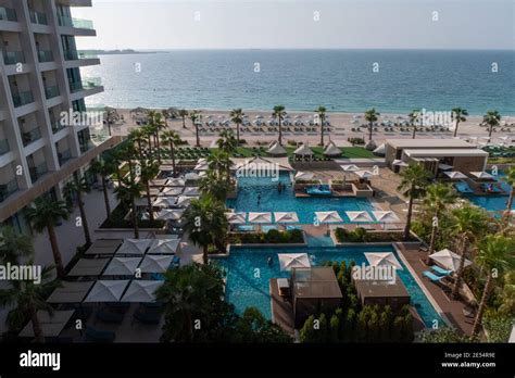 Mandarin Oriental Hotel, Jumeirah Beach, Dubai Stock Photo - Alamy