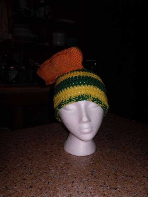 Leslie's Crochet World: Green Bay Packers Cheesehead fancy hat