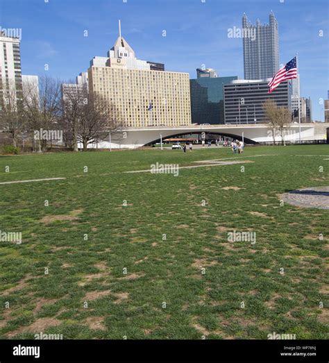 Point State Park, Pittsburgh, Pennsylvania Stock Photo - Alamy