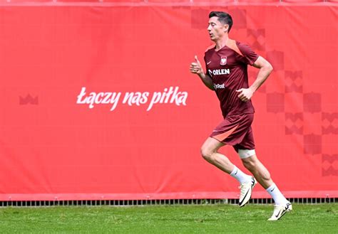 Robert Lewandowski wraca do treningów Będzie gotowy na Austrię