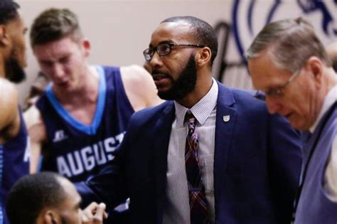 Buffalo Bulls Mens Basketball Jamie Quarles To Replace Lindsey Hunter