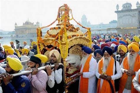 Gurpurab: Check Out How Guru Nanak Jayanti is Celebrated | Seema