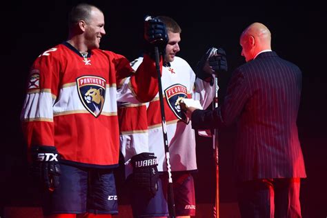 Panthers Unveil New Logo Uniforms Orlando Sentinel