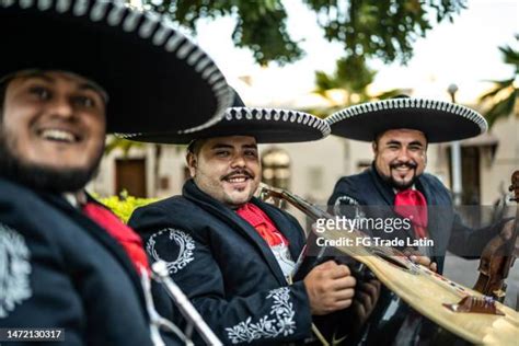 Mariachi Band Costumes Photos and Premium High Res Pictures - Getty Images