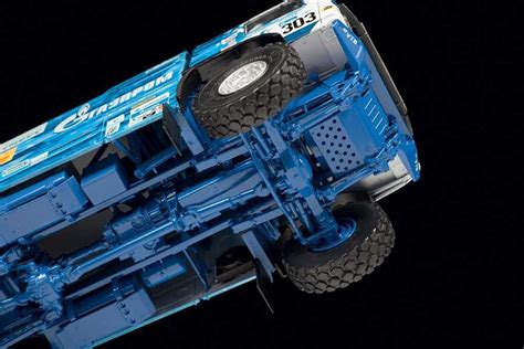 KAMAZ Rallye truck (1:43) Model kit auto 43005 - Zvezda | Car-model-kit.com