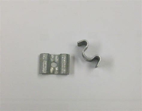 Saddle Clips – Grating Fasteners