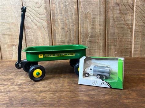 2 Various Scales Ertl Etc John Deere Items Aumann Auctions Inc