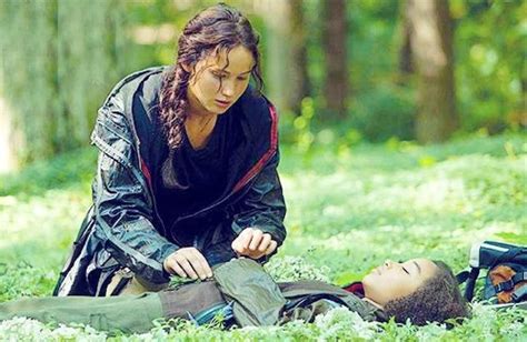 #Katniss and #Rue.... I cried when Rue died :( | Hunger games, Rue ...