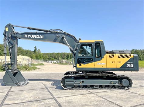 Hyundai R Smart Plus Model Excavator Boss Machinery