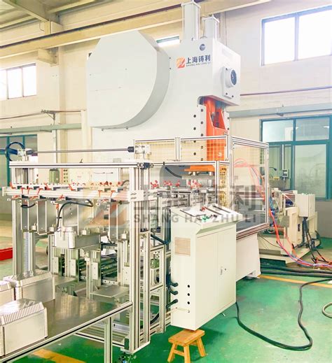 Fully Automatic Mechanics V Aluminium Foil Container Machine Semi