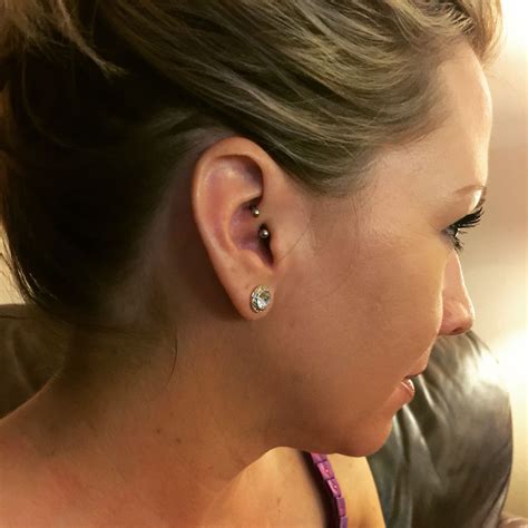 Daith Piercing With 16g Horseshoe Earings Piercings Different Ear