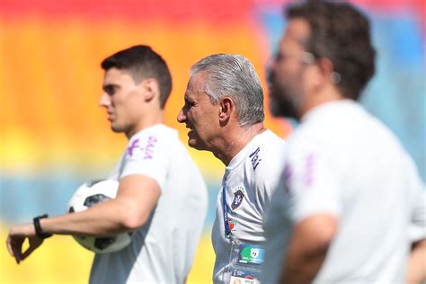 Flamengo X Corinthians Elencos Ostentam 20 Jogadores Convocados Pela