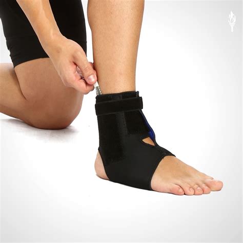 Tobillera Con Varilla Flexible De Neoprene Dema T054 NG Import