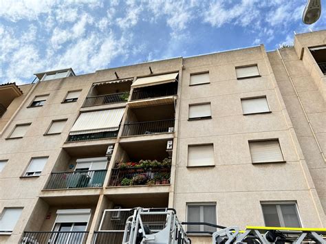 Desalojan Un Edificio De Cinco Plantas En Palma Al Declararse Un