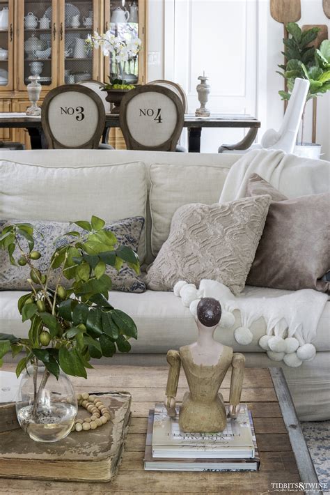 How To Place A Throw On Sofa | Baci Living Room