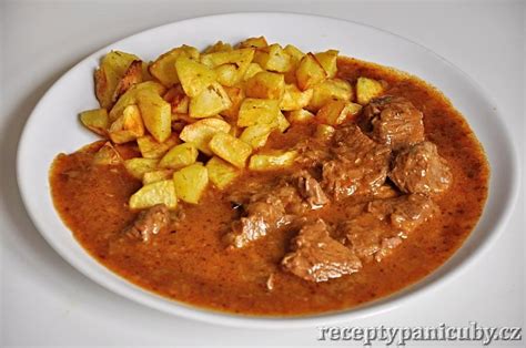 Recept na jelení guláš je to pěkná divočina