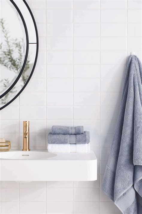 Bath towel colors to avoid – experts agree on these 5 shades | Livingetc