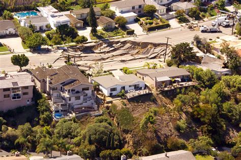 La Jolla Sinkhole Picture Incredible Sinkholes Around The World Abc