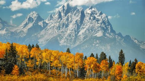 12 Best National Parks To Visit For Fall Colors